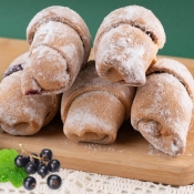 Рогалики зі смородиною, вагові