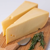 Сир твердий "Гауда" молодий, ваговий